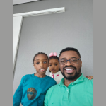 Oluwatosin Tolulope Ajidahun explica as possibilidades médicas e os desafios legais que casais homoafetivos enfrentam para realizar o sonho da fertilidade.