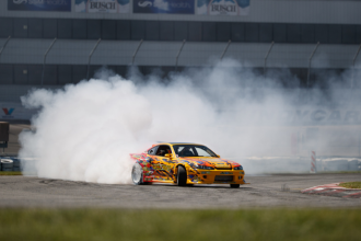 No automobilismo de alta performance, cada detalhe importa — e Kelsem Ricardo Rios Lima revela como ganhar segundos preciosos em cada volta com estratégia e técnica.