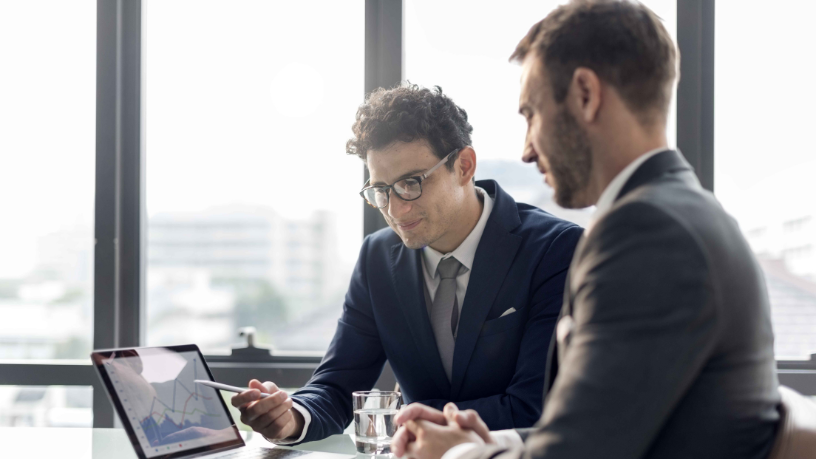 Teciomar Ábila ensina como iniciar seus investimentos do zero com segurança e estratégia.