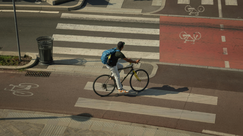 Uma visão prática de mobilidade urbana por Sérgio Bento De Araújo: bicicletas, trânsito seguro e cidadania em movimento.